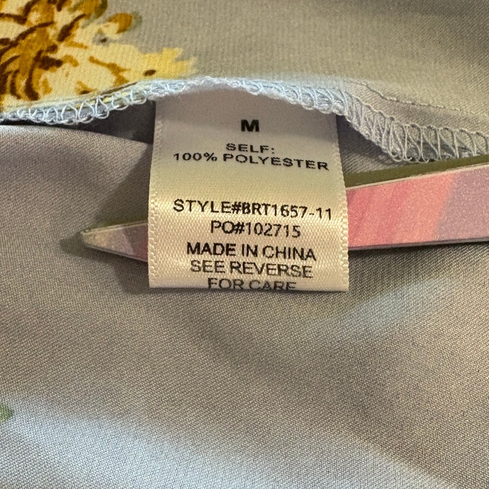Isalis Nwt Powder Blue Kiran Floral Collared Long Sleeve Shirt Size M — image 6 of 7